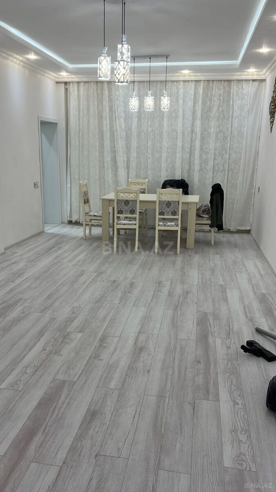 Kirayə verilir 2 otaqlı mənzil 80 m²