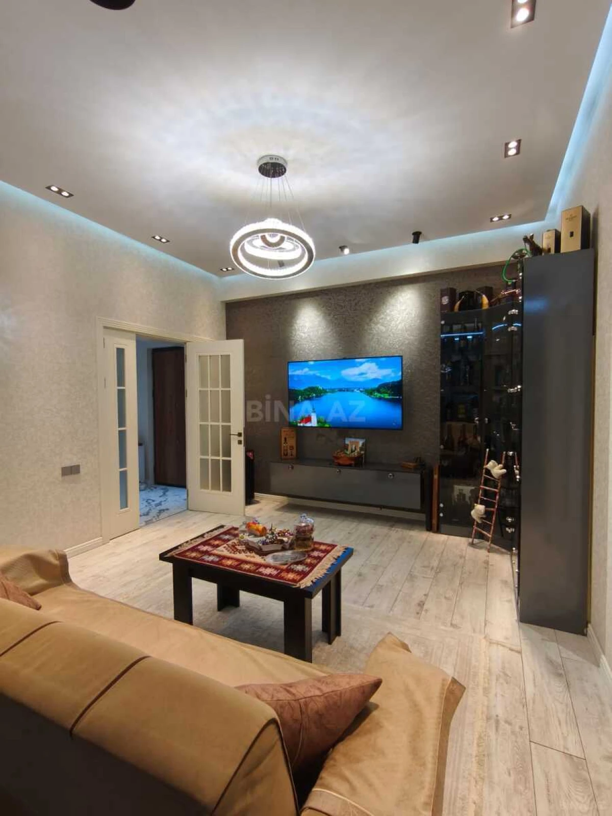 Satılır 3 otaqlı mənzil 97 m²