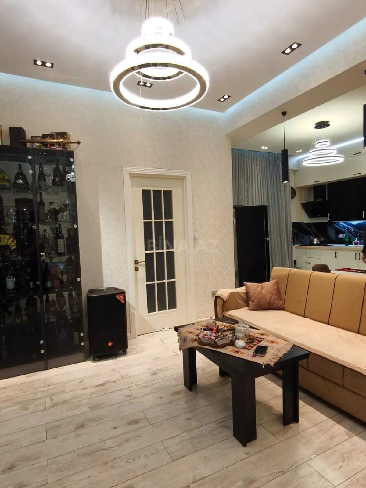 Satılır 3 otaqlı mənzil 97 m²