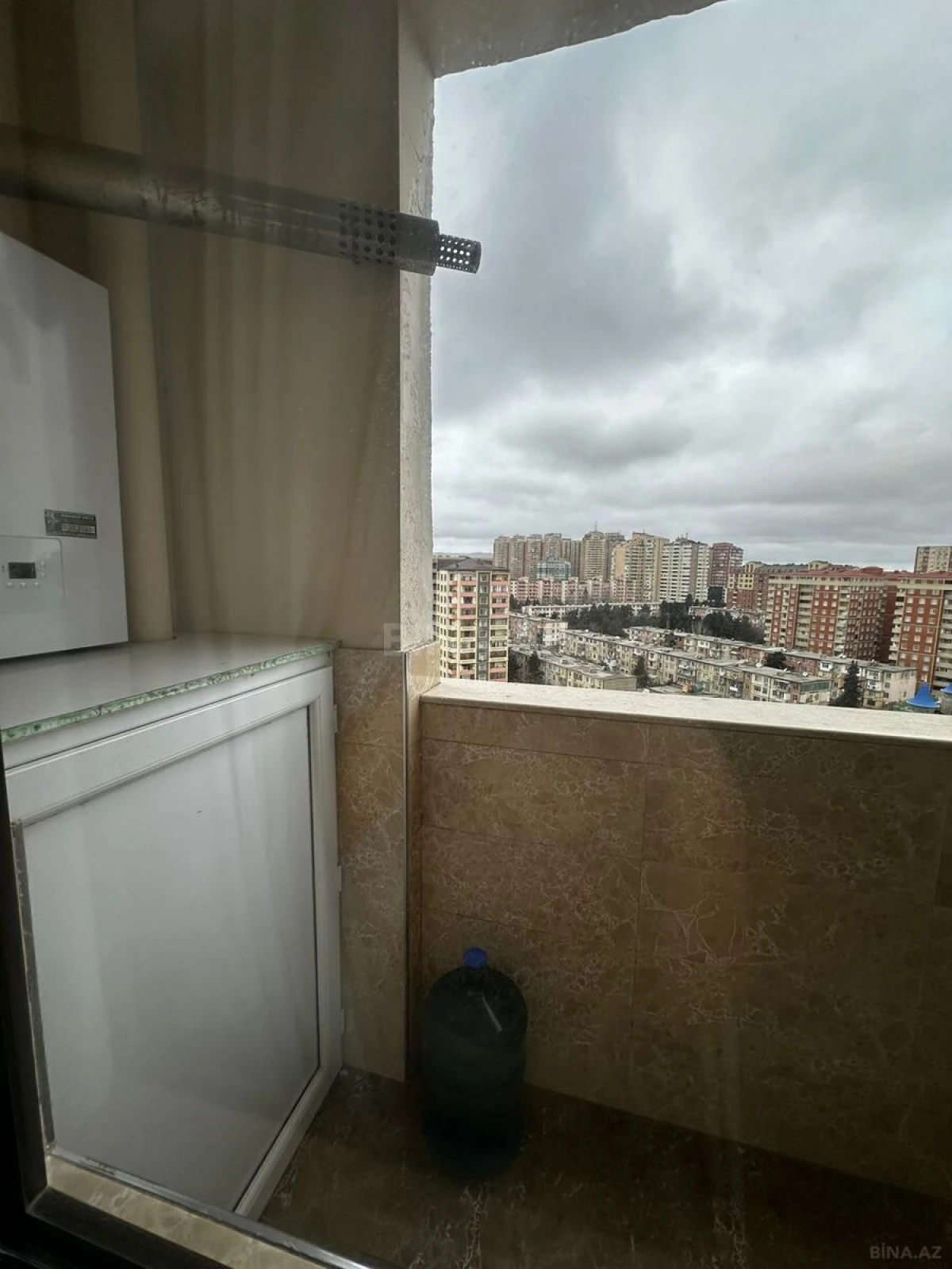 Satılır 2 otaqlı mənzil 60 m²