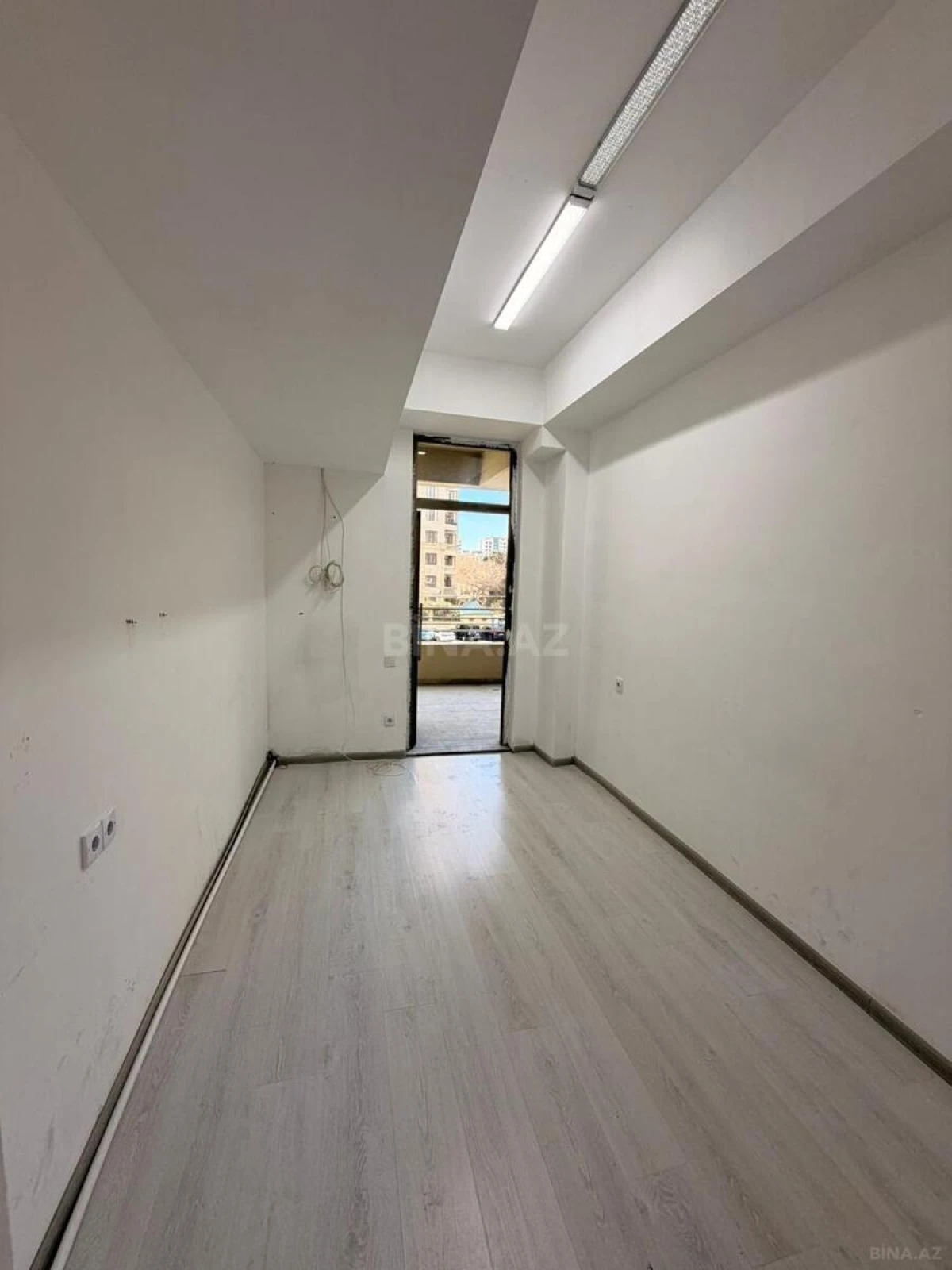 Kirayə verilir 1 otaqlı ofis 18 m²