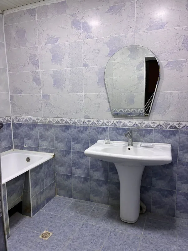 Kirayə verilir 2 otaqlı mənzil 79 m²