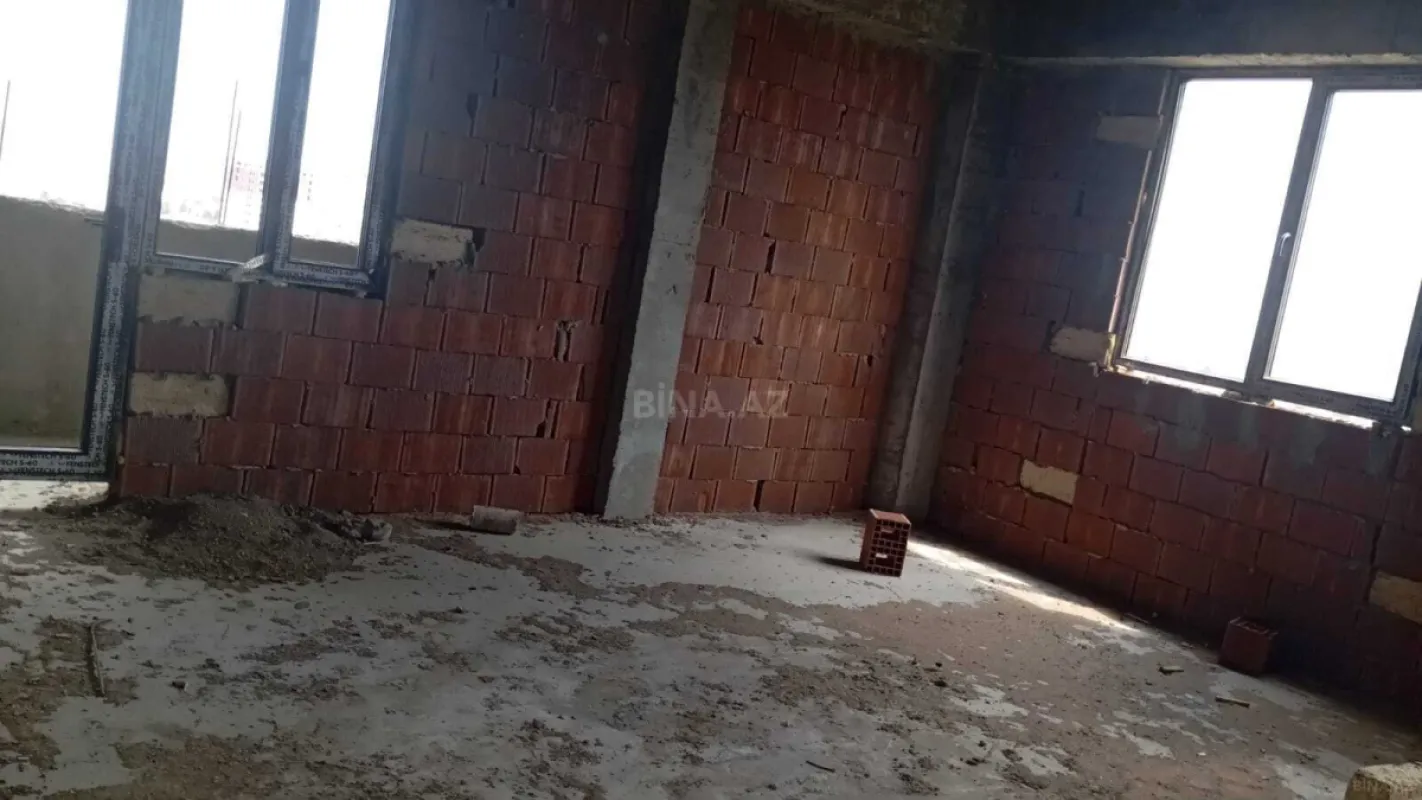 Satılır 2 otaqlı mənzil 63 m²