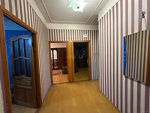 Satılır 4 otaqlı mənzil 90 m²