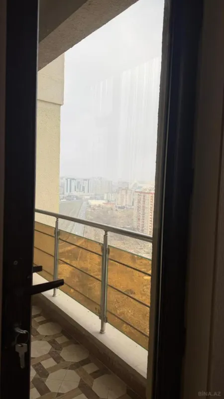 Kirayə verilir 2 otaqlı mənzil 110 m²