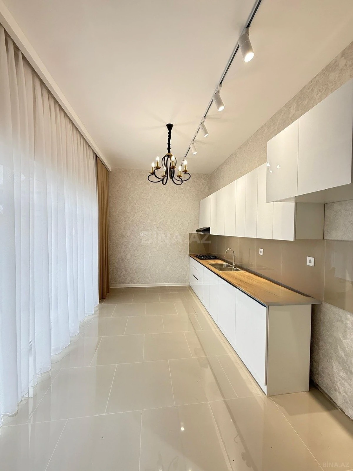 Satılır 4 otaqlı həyət evi 150 m²