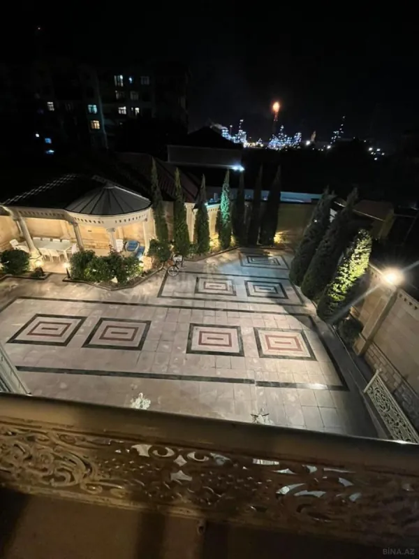 Satılır 7 otaqlı həyət evi 260 m²