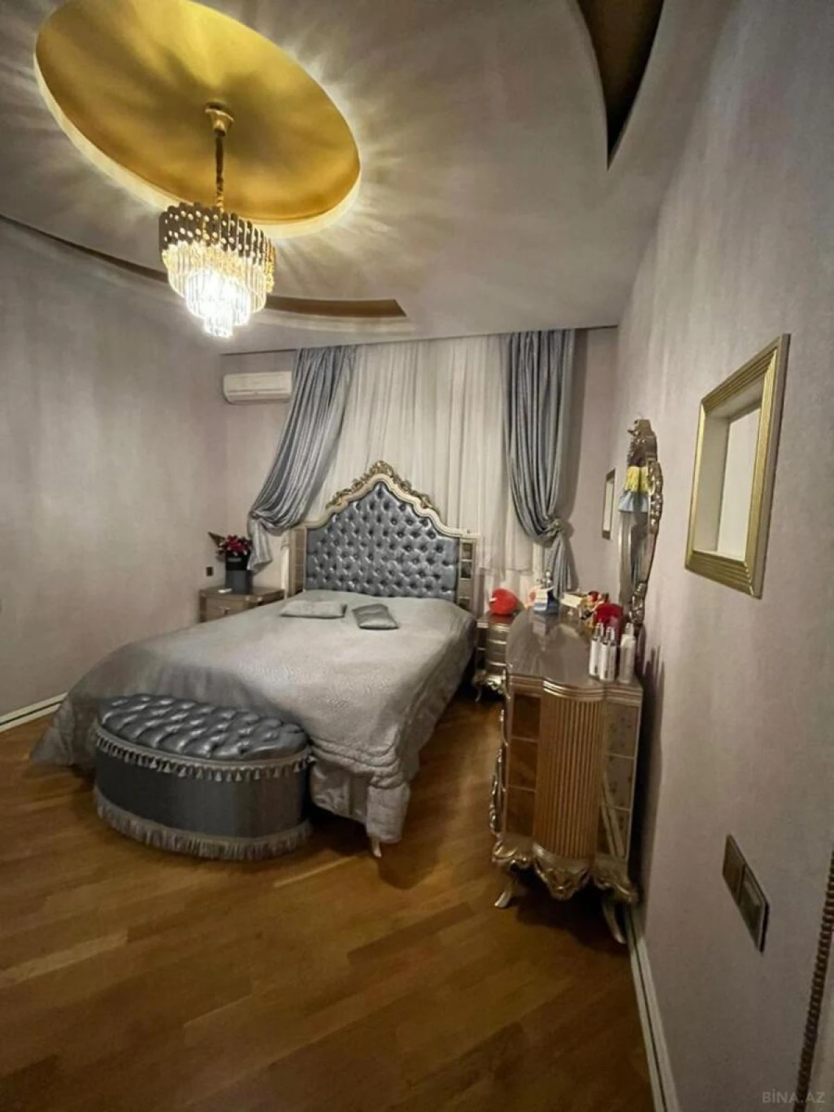 Satılır 7 otaqlı həyət evi 260 m²