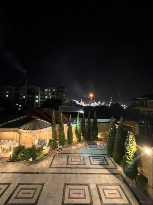 Satılır 7 otaqlı həyət evi 260 m²