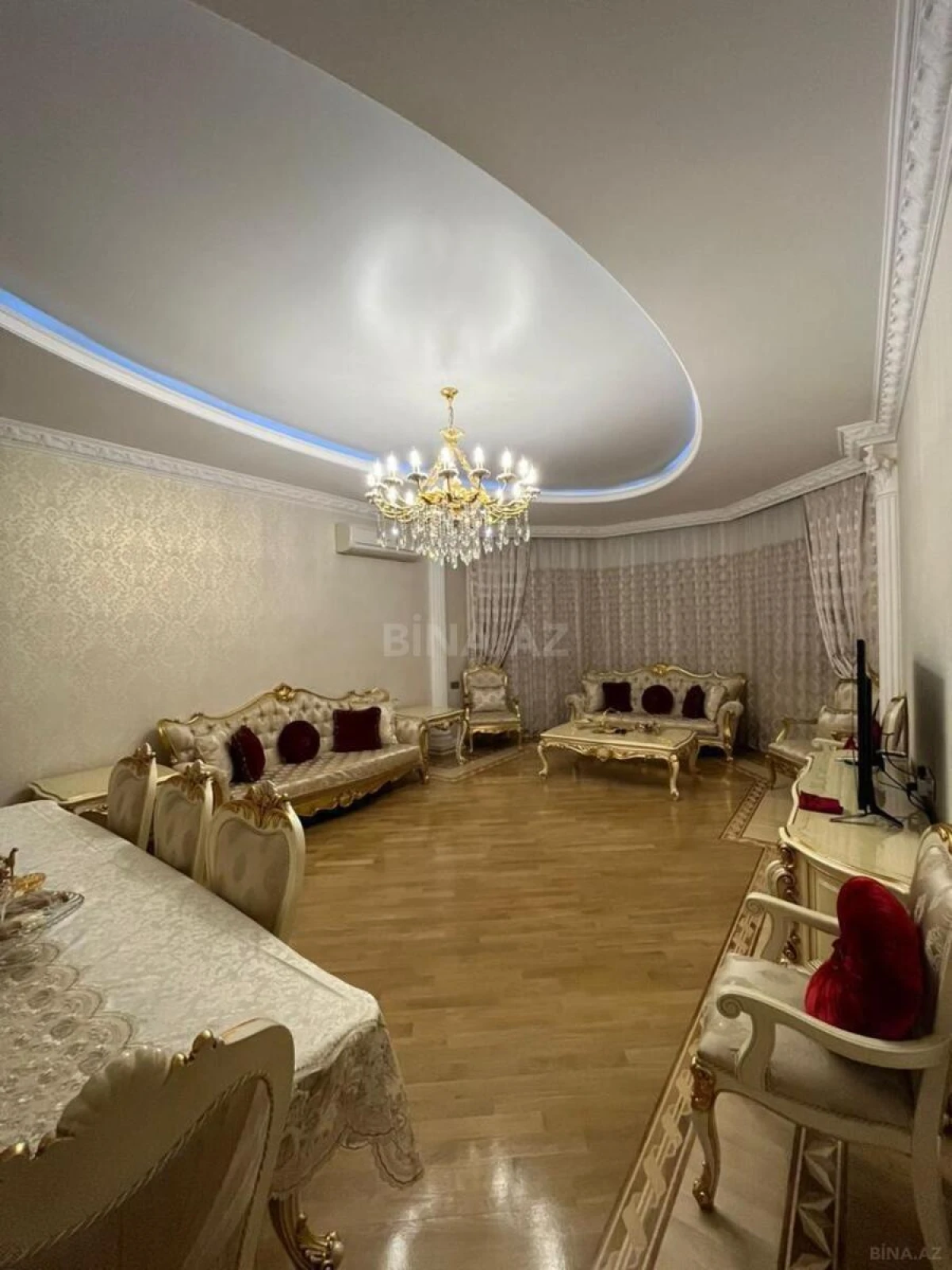 Satılır 7 otaqlı həyət evi 260 m²