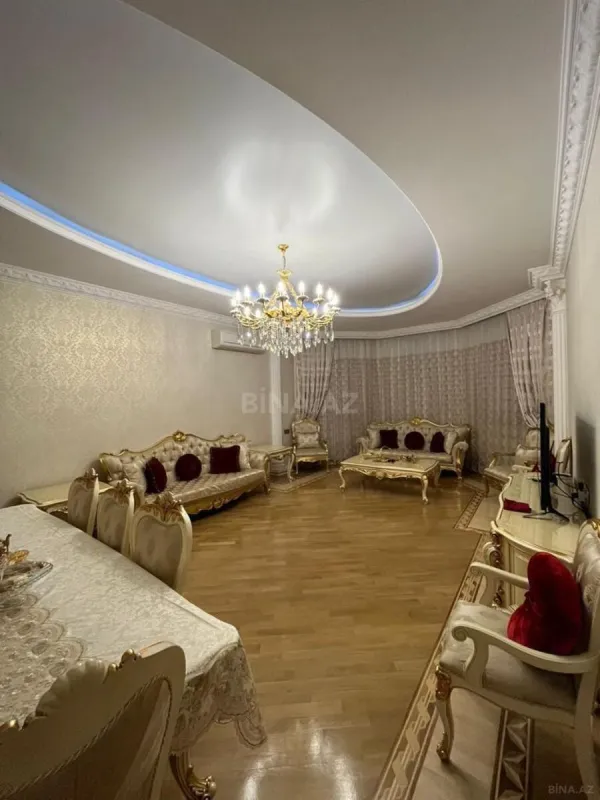 Satılır 7 otaqlı həyət evi 260 m²