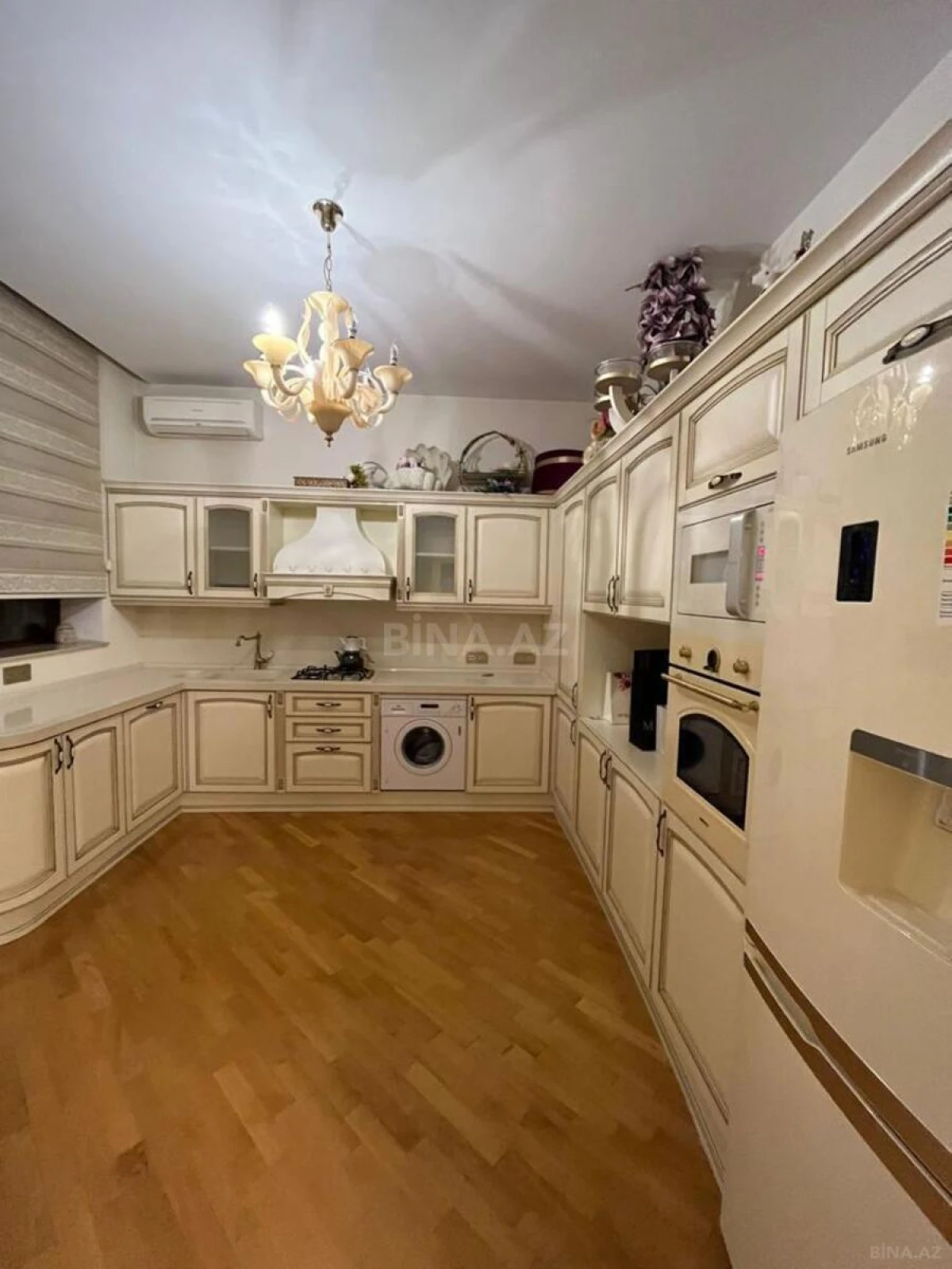 Satılır 7 otaqlı həyət evi 260 m²