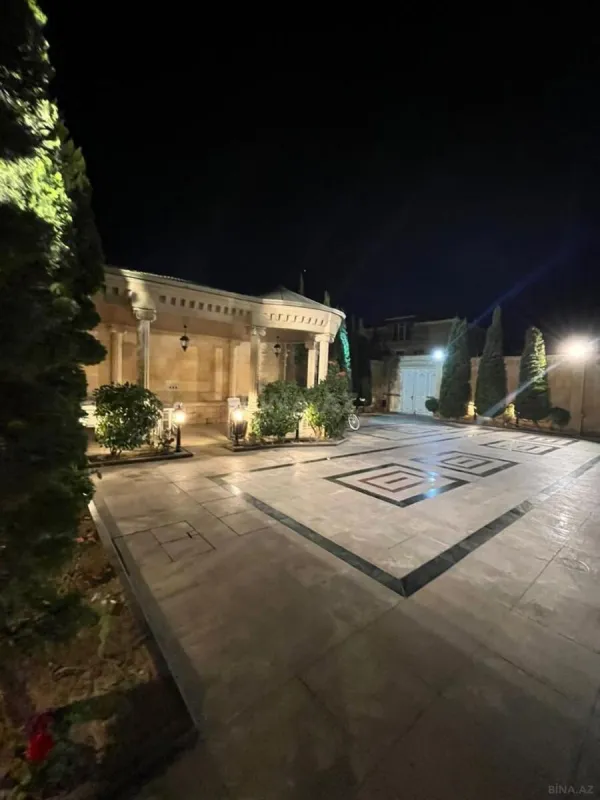 Satılır 7 otaqlı həyət evi 260 m²