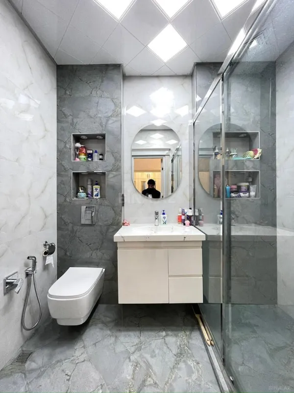 Satılır 4 otaqlı mənzil 185 m²