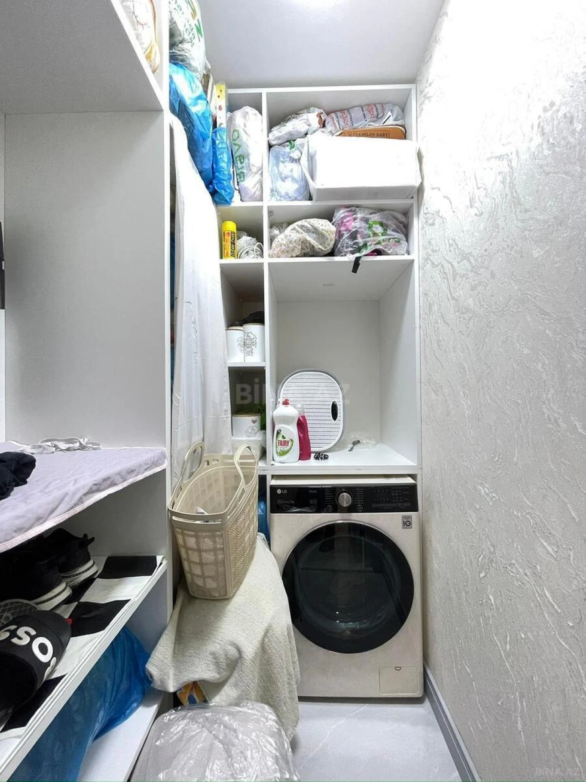 Satılır 4 otaqlı mənzil 185 m²