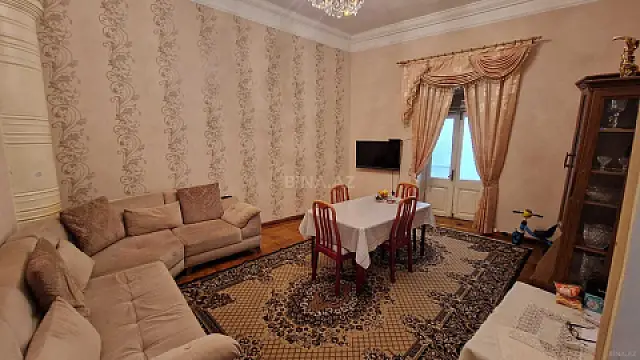 Satılır 3 otaqlı mənzil 100 m² — Bakı, Nizami 3 otaq 100.00 m²