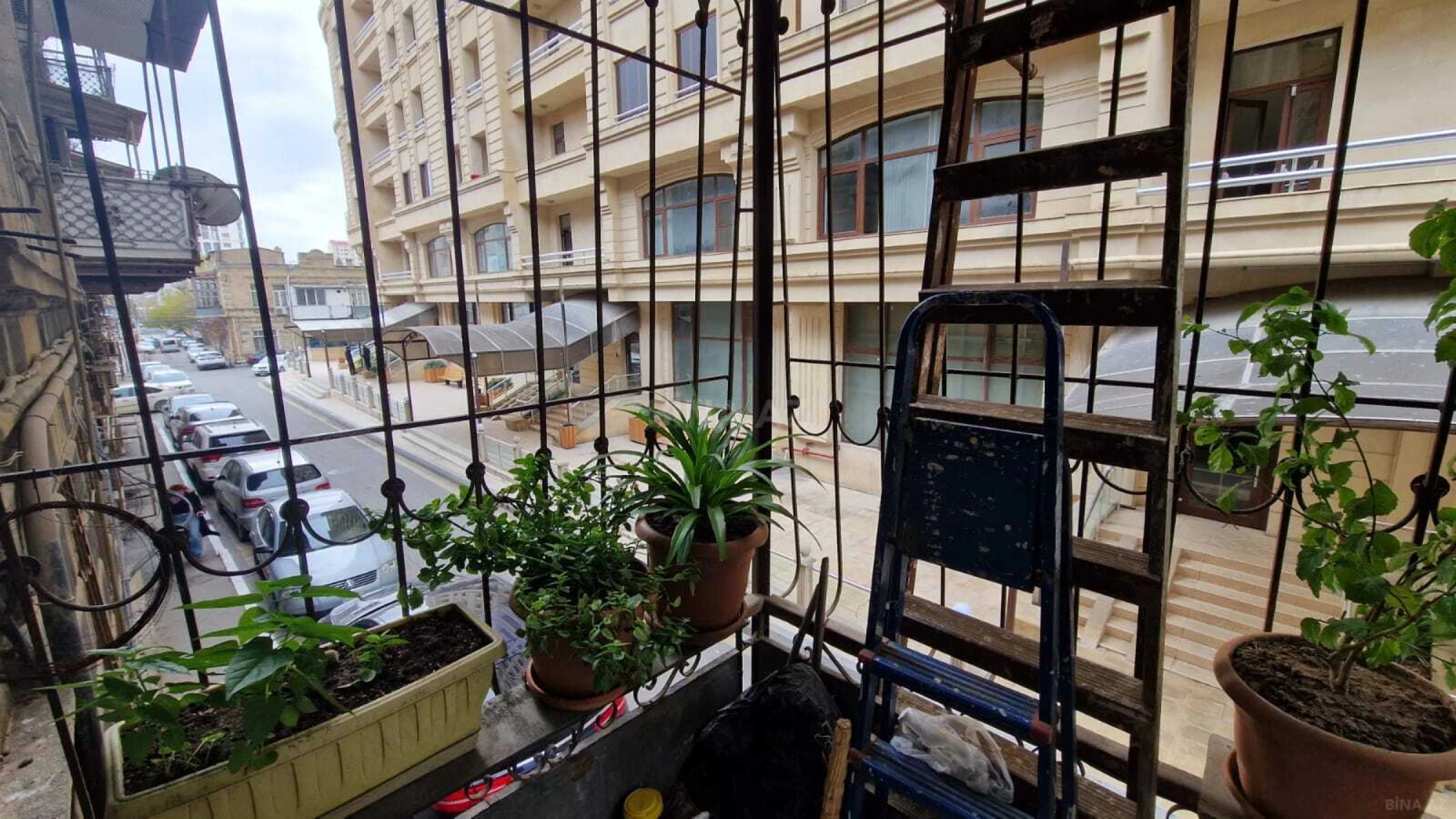 Satılır 3 otaqlı mənzil 100 m²