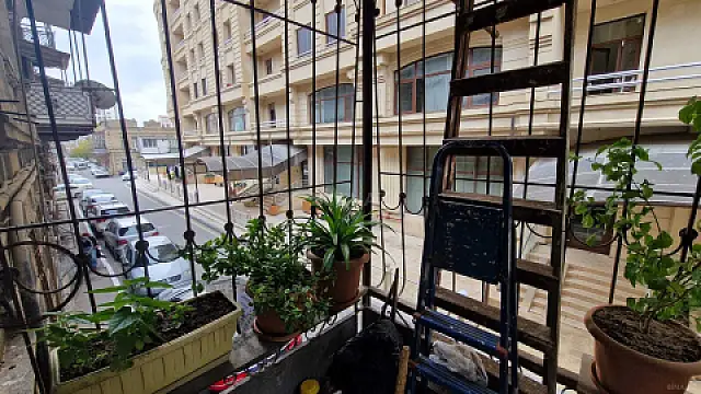 Satılır 3 otaqlı mənzil 100 m²