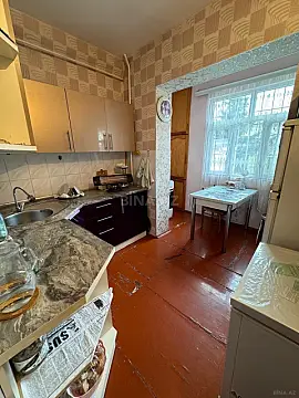 Satılır 4 otaqlı mənzil 110 m²