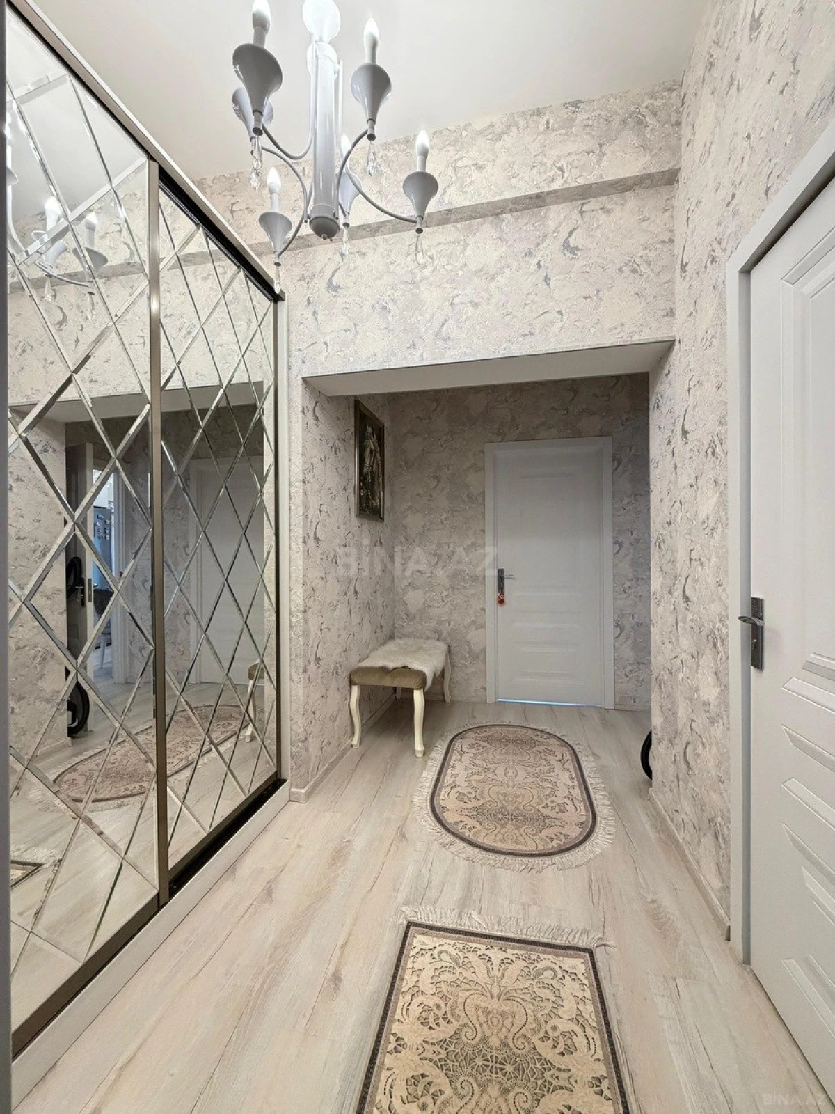 Satılır 2 otaqlı mənzil 43 m²