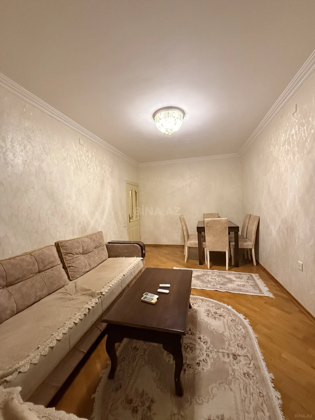Satılır 2 otaqlı mənzil 70 m²