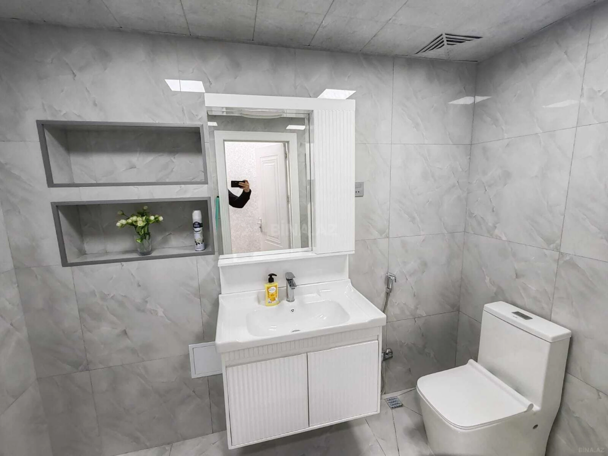 Satılır 2 otaqlı mənzil 53 m²