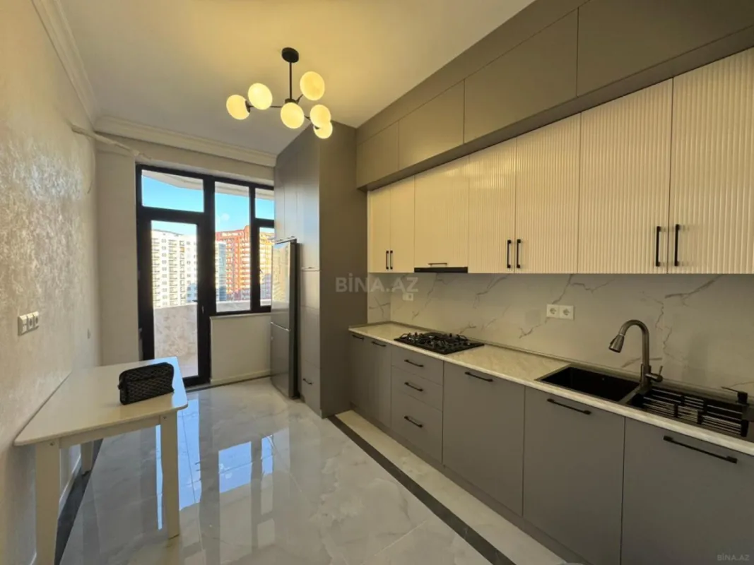 Kirayə verilir 2 otaqlı mənzil 75 m²