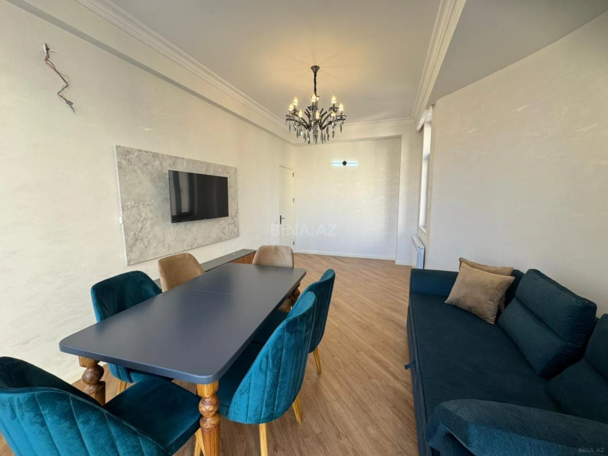 Kirayə verilir 2 otaqlı mənzil 75 m²