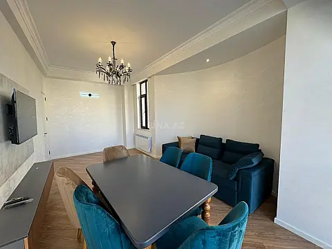 Kirayə verilir 2 otaqlı mənzil 75 m²