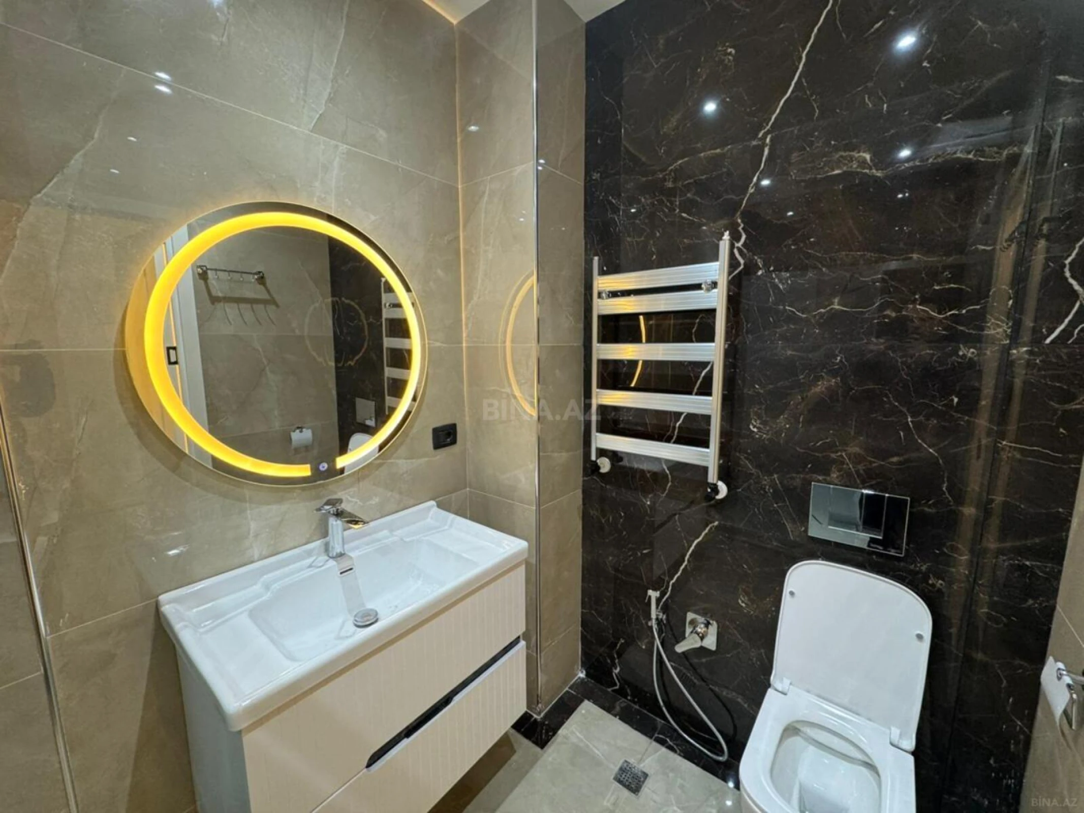 Kirayə verilir 2 otaqlı mənzil 75 m²