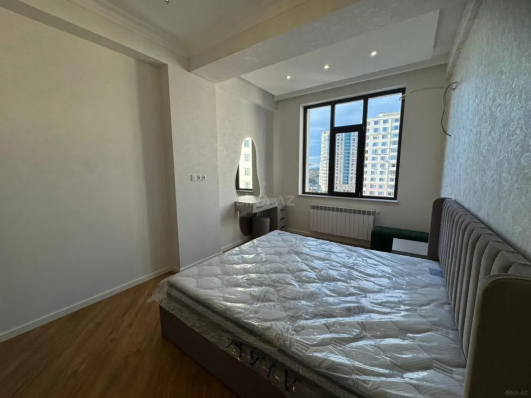 Kirayə verilir 2 otaqlı mənzil 75 m²