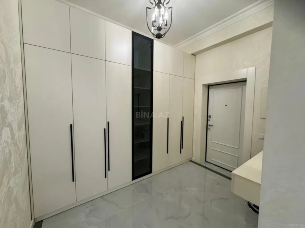 Kirayə verilir 2 otaqlı mənzil 75 m²