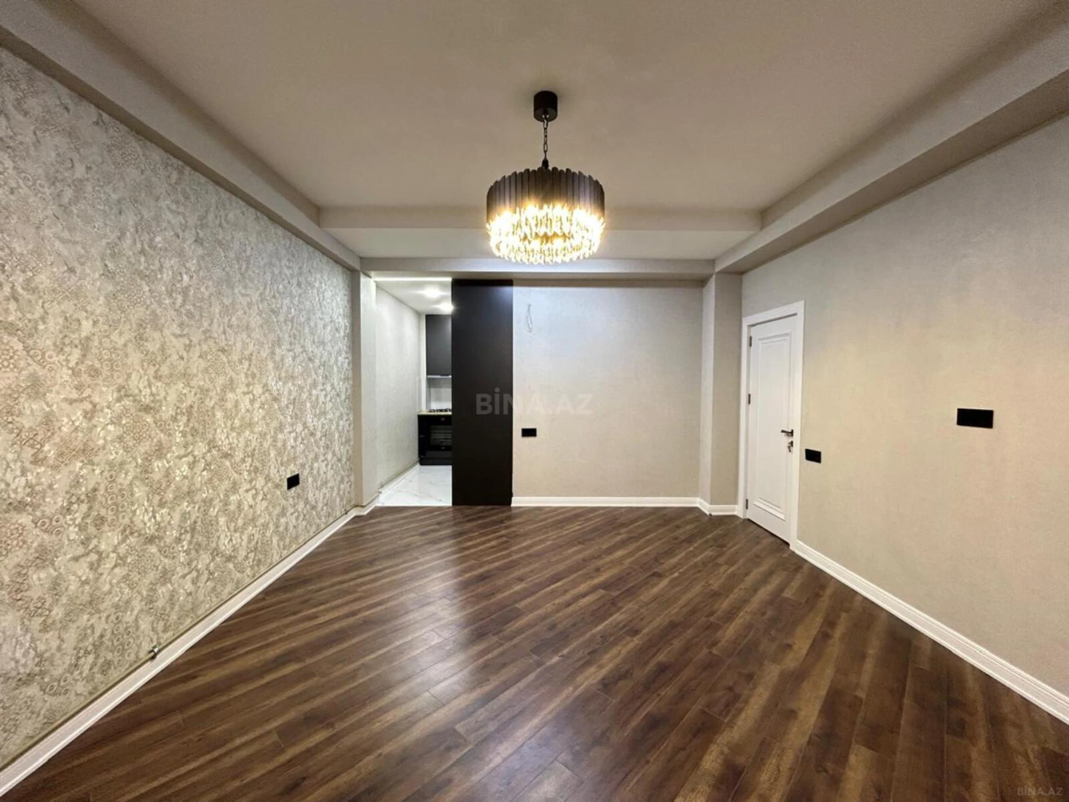 Satılır 2 otaqlı mənzil 70 m²