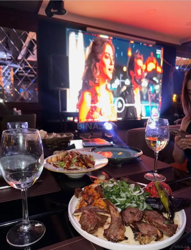 Kirayə verilir obyekt 400 m²