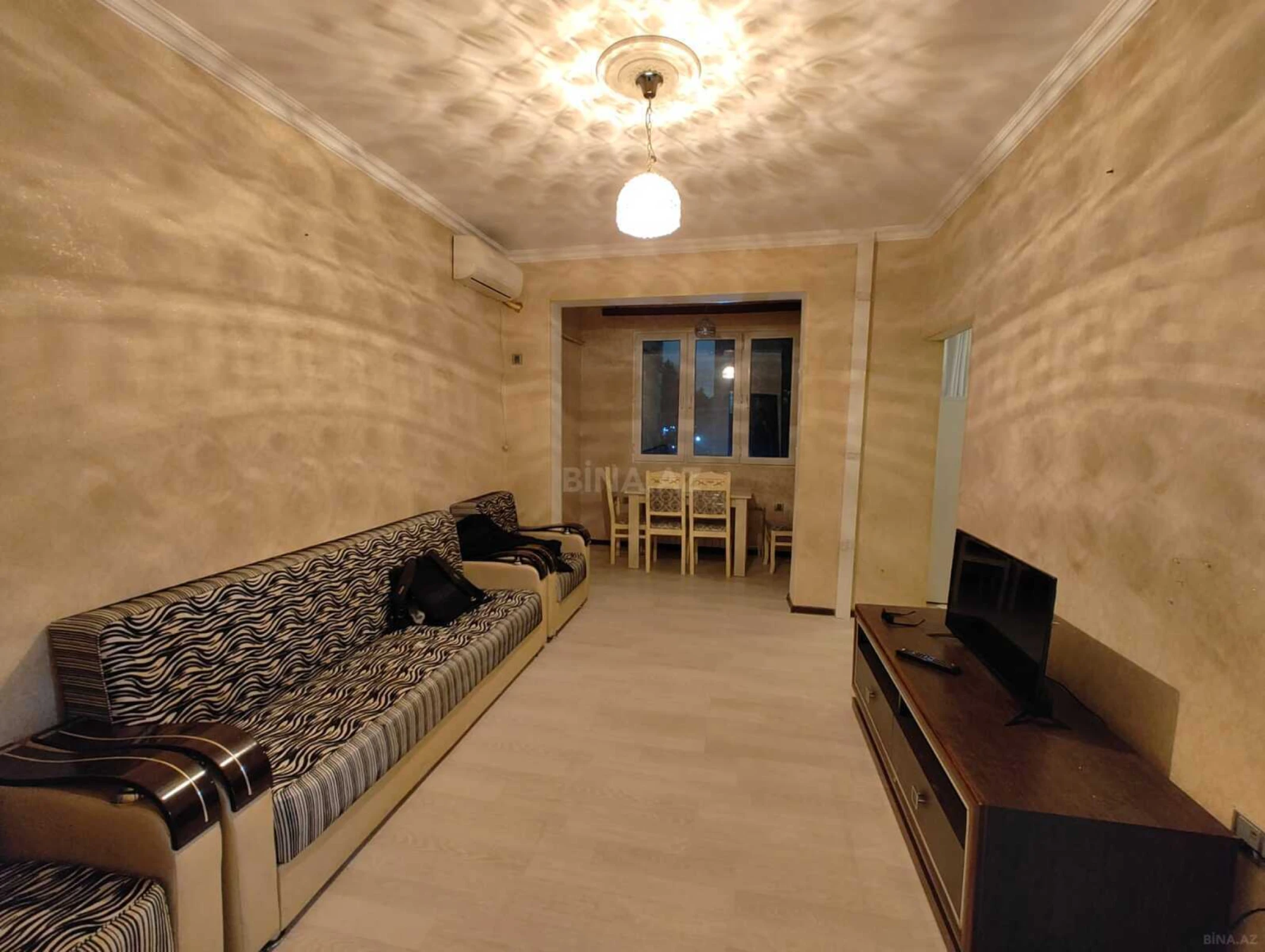 Kirayə verilir 2 otaqlı mənzil 55 m²