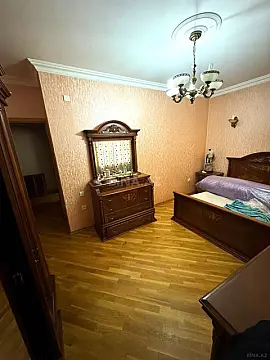 Kirayə verilir 4 otaqlı mənzil 120 m²