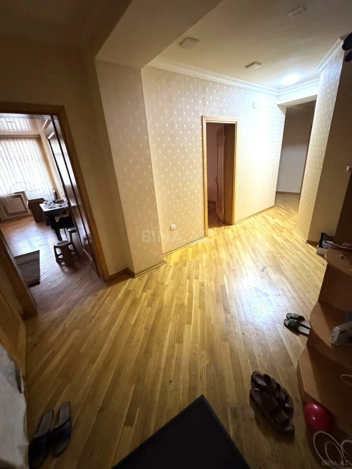 Kirayə verilir 4 otaqlı mənzil 120 m²