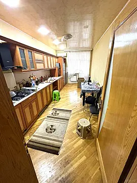 Kirayə verilir 4 otaqlı mənzil 120 m²