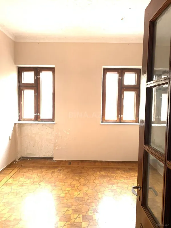 Satılır 3 otaqlı mənzil 97 m²