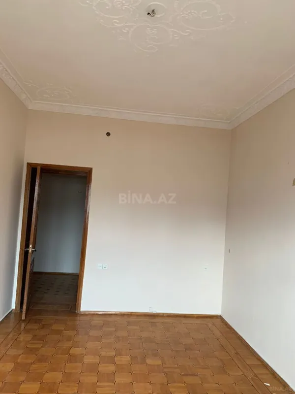 Satılır 3 otaqlı mənzil 97 m²