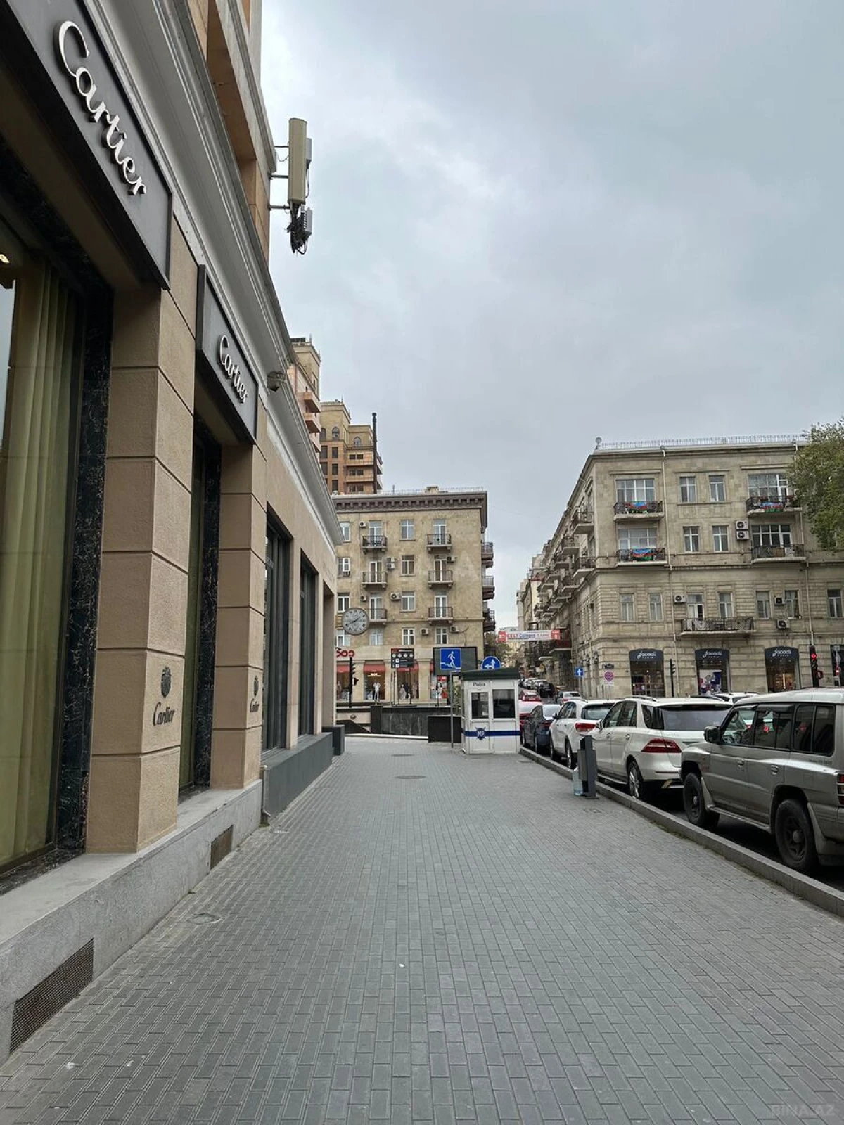 Satılır 3 otaqlı mənzil 97 m²