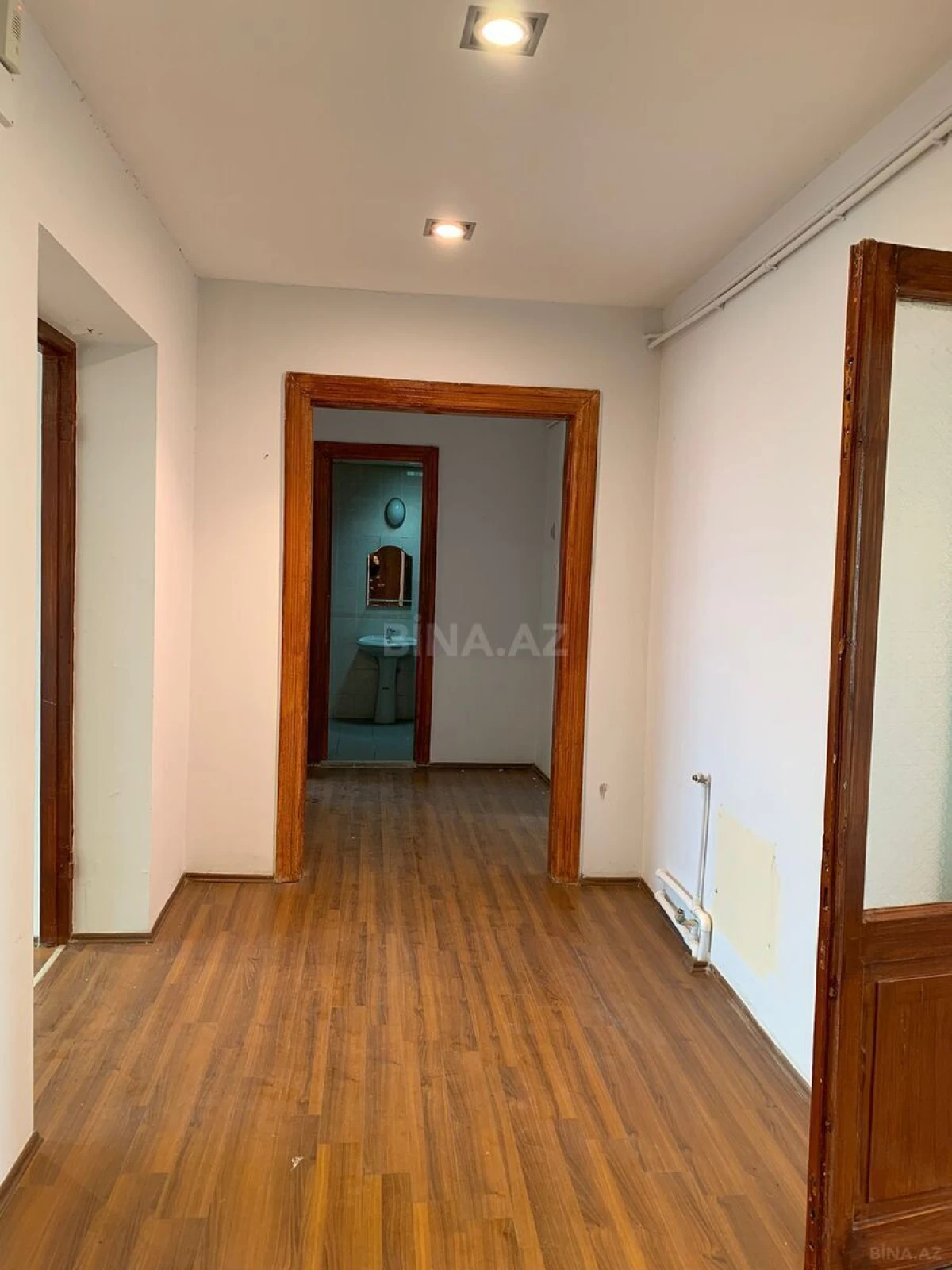 Satılır 3 otaqlı mənzil 97 m²