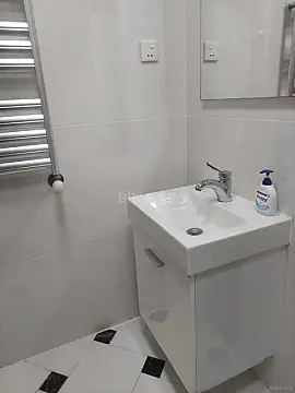 Satılır 2 otaqlı mənzil 53 m²