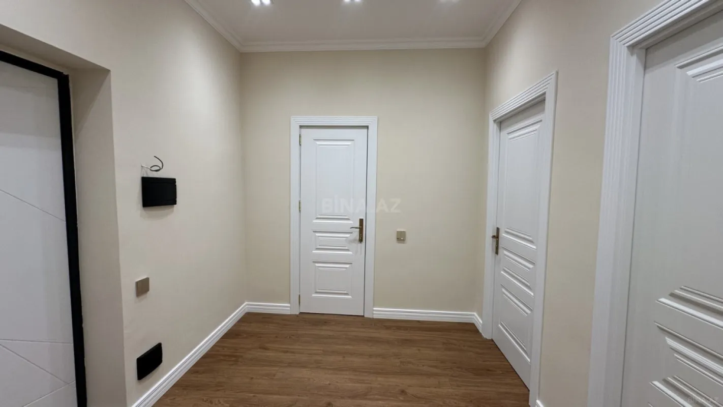 Satılır 2 otaqlı mənzil 66 m²