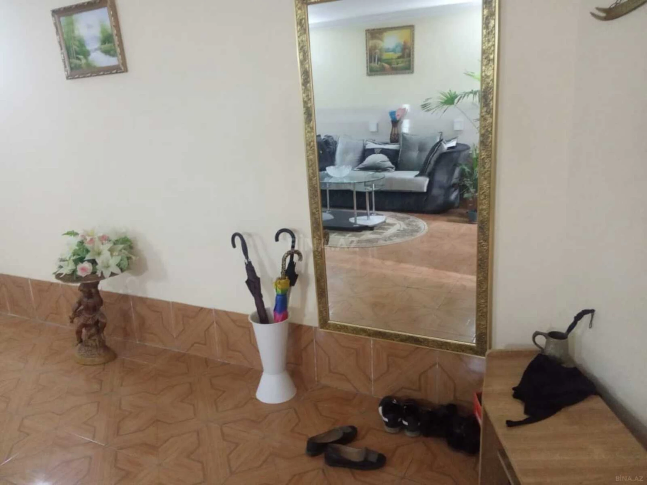 Satılır 6 otaqlı həyət evi 420 m²