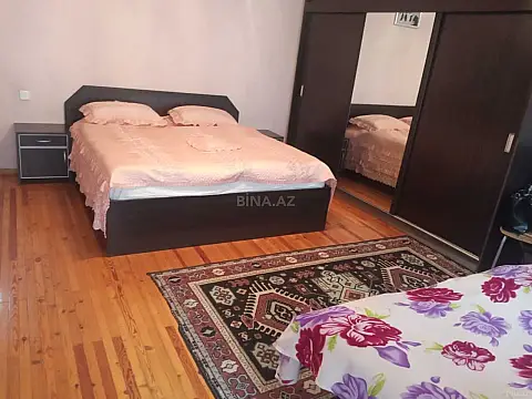 Satılır 6 otaqlı həyət evi 420 m²