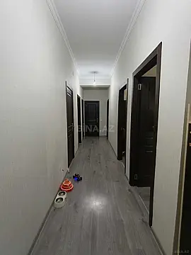 Satılır 4 otaqlı mənzil 100 m²