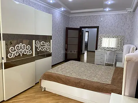 Kirayə verilir 2 otaqlı mənzil 90 m²