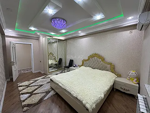 Satılır 3 otaqlı mənzil 112 m²