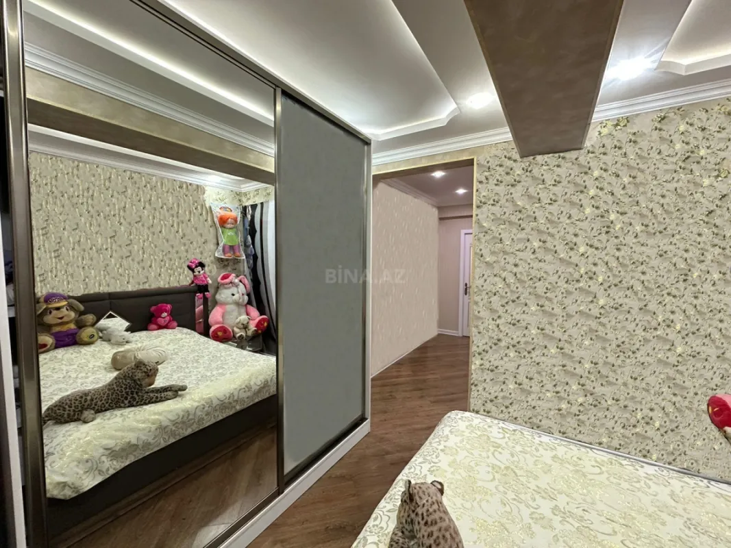 Satılır 3 otaqlı mənzil 112 m²
